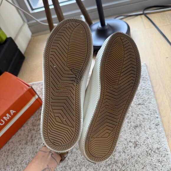 Limited Edition GRLSWIRL x Cariuma Off-White Canvas Sneaker (OCA High) - Picture 7 of 9